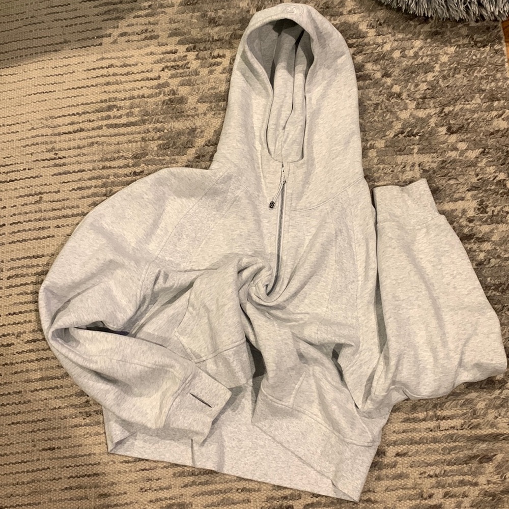 Lululemon Scuba half zip pullover hoodie. Heather gray. Women’s size XL/XXL